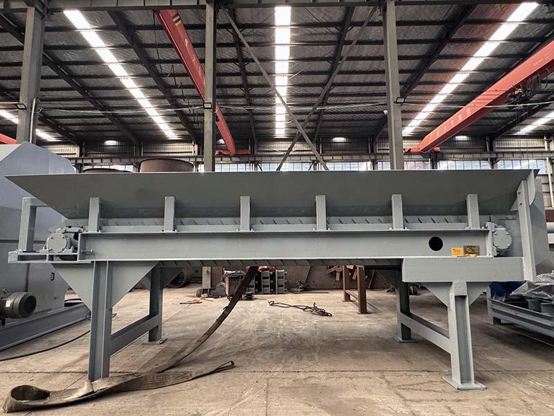 Chain plate conveyor